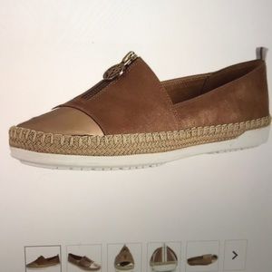 Anne Klein Akzetta sneaker